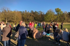 Osterfeuerbesucher